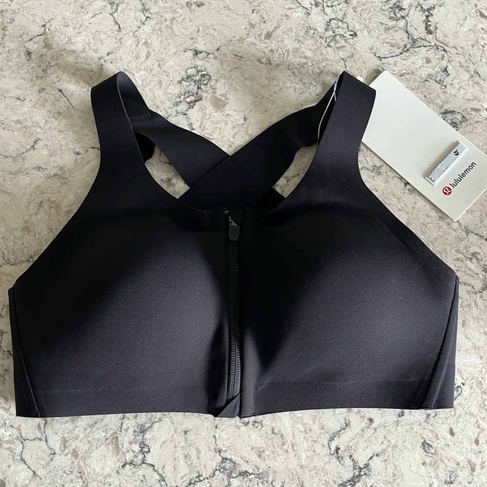 NWT lululemon Enlite Bra 34C